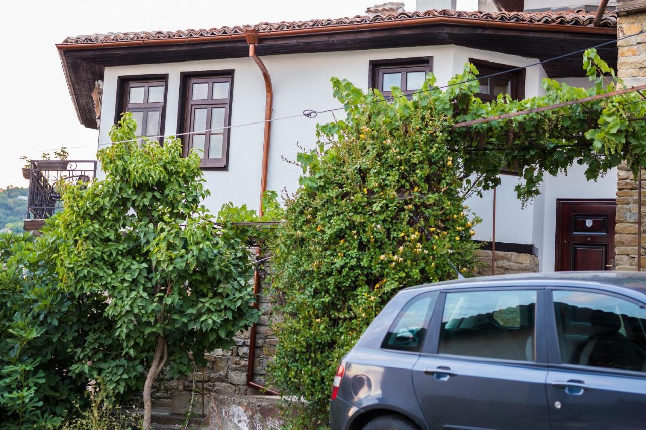 Apartment Zdravets 2, In The Heart Of The Old City Veliko Tărnovo Exteriör bild