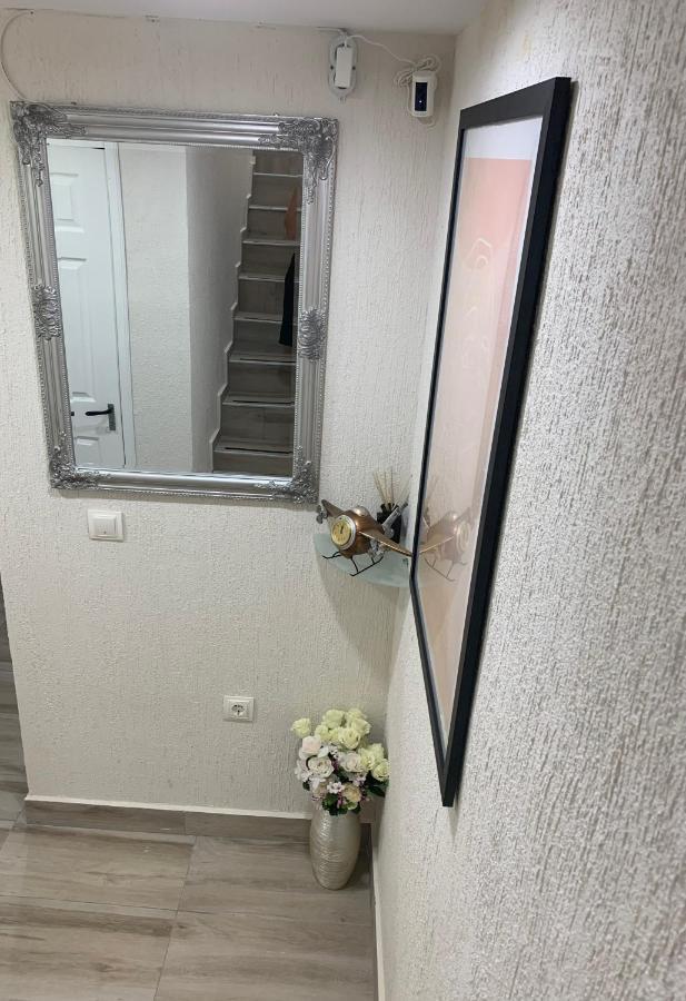 Apartment Zdravets 2, In The Heart Of The Old City Veliko Tărnovo Exteriör bild